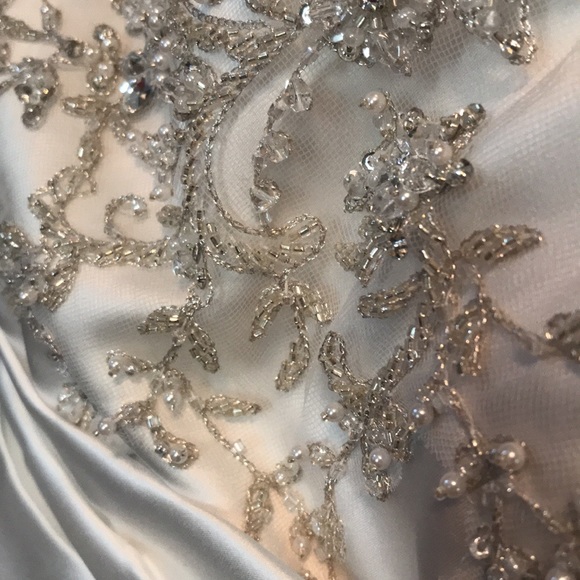 Alfred Angelo NWT Wedding Dress - Picture 10 of 16